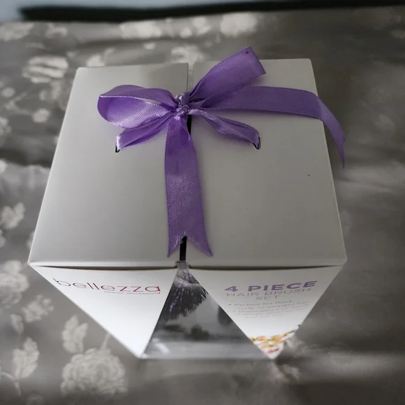 BELLEZZA 4 piece hair brush set. - Picture 6 of 6